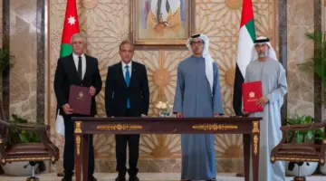 حكومة جعفر حسان أعادت هيكلة استثمار إماراتي ليصبح متساويًا مع الاستثمار الأردني في شركة العقبة للسكك الحديدية